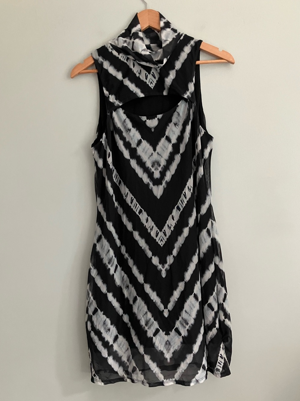 BAR lll Black & White Tie Dye Mock Neck Body Con Mesh MIDI Dress Size L